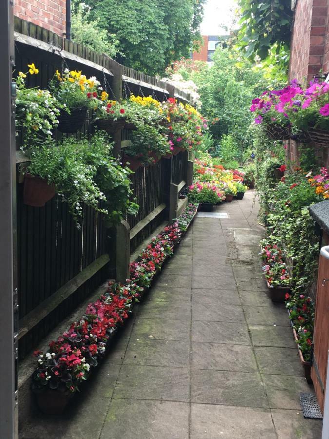 38 Whitehall Road Harrow on the Hill Екстериор снимка